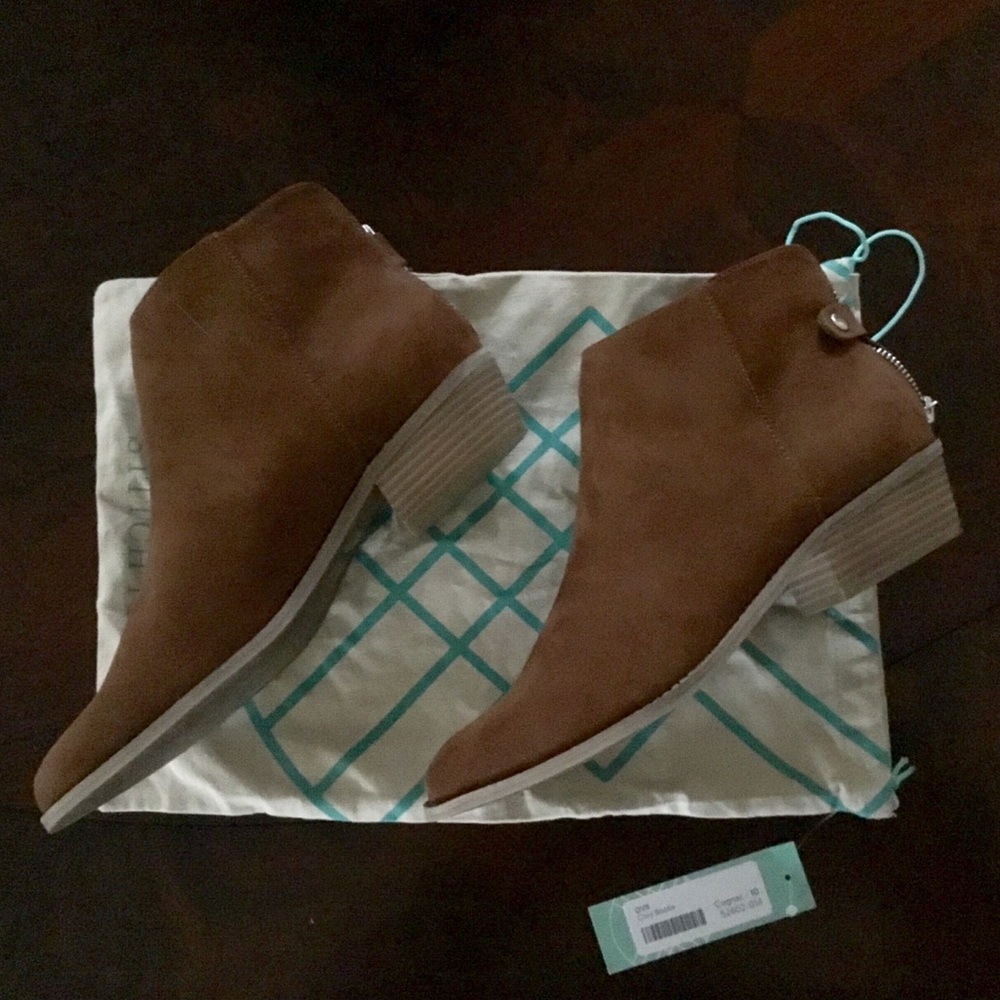 DV8 Cory Bootie in Cognac